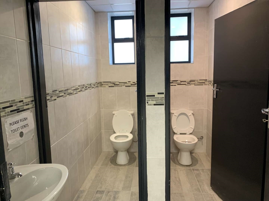 To Let commercial Property for Rent in Beaconvale Western Cape